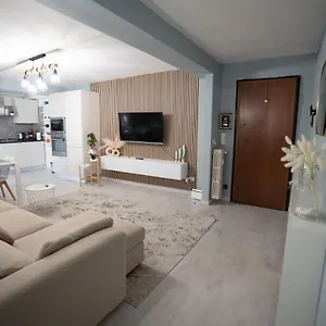 Apartment Away From, Verona